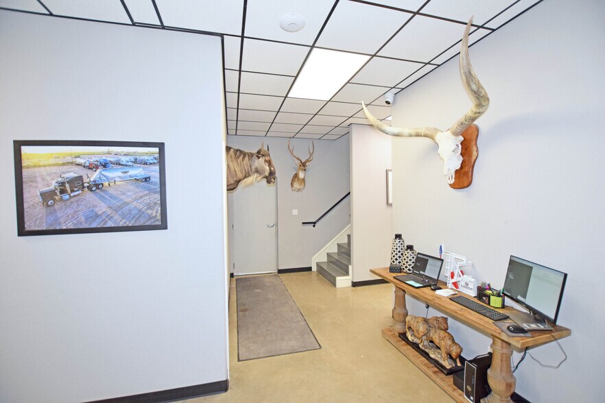 More Photos Of 2250 Dixie Blvd, Odessa Industrial For Sale