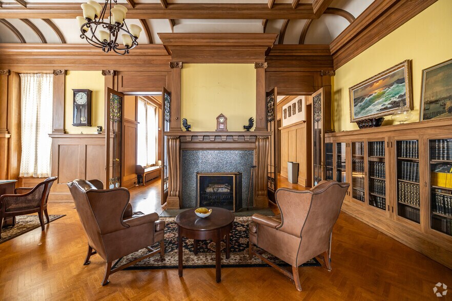 More Photos Of 1012 Main St, Racine Lodge Meeting Hall For Sale
