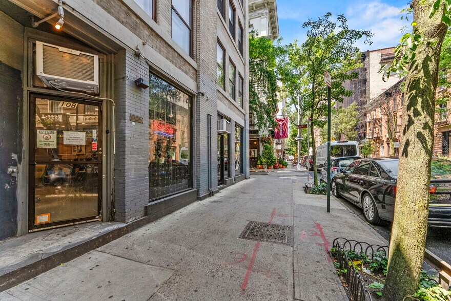 More Photos Of 10 Christopher St, New York Apartments For Lease