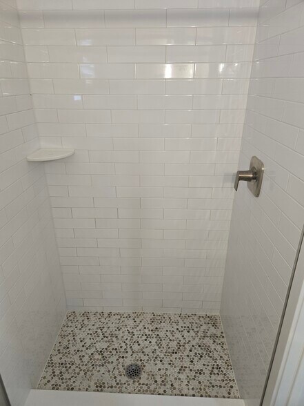 More Photos Of 13551 Walsingham Rd, Largo Office Residential For Sale