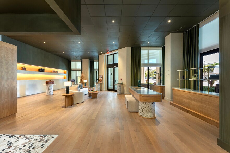 More Photos Of 301 Altara Ave, Coral Gables Apartments For Sale