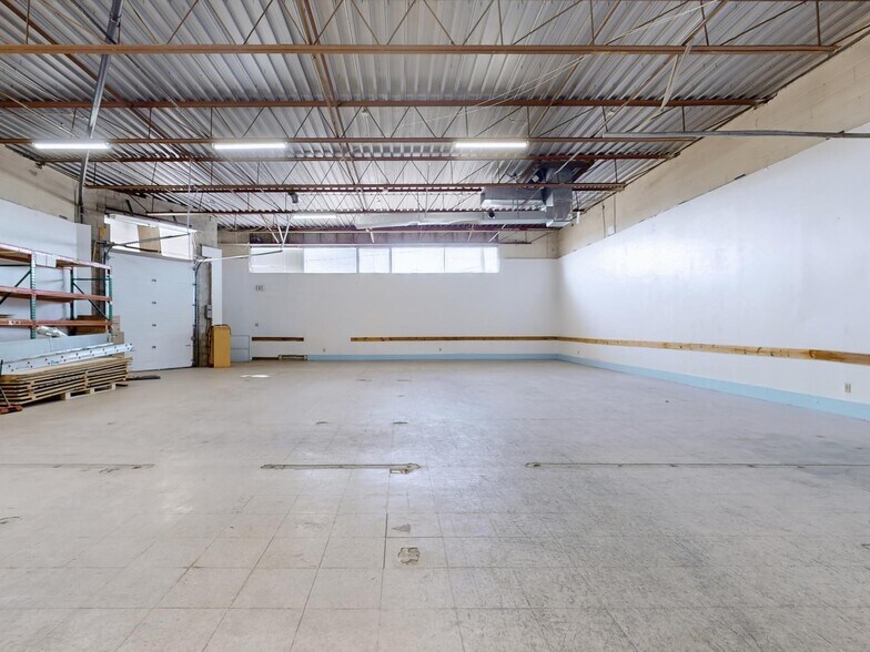 More Photos Of 1291 Matheson Blvd E, Mississauga Warehouse For Sale