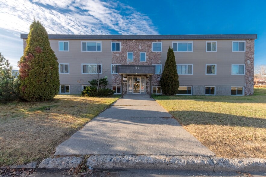Primary Photo Of 1753 Upland St, Prince George Apartments For Sale