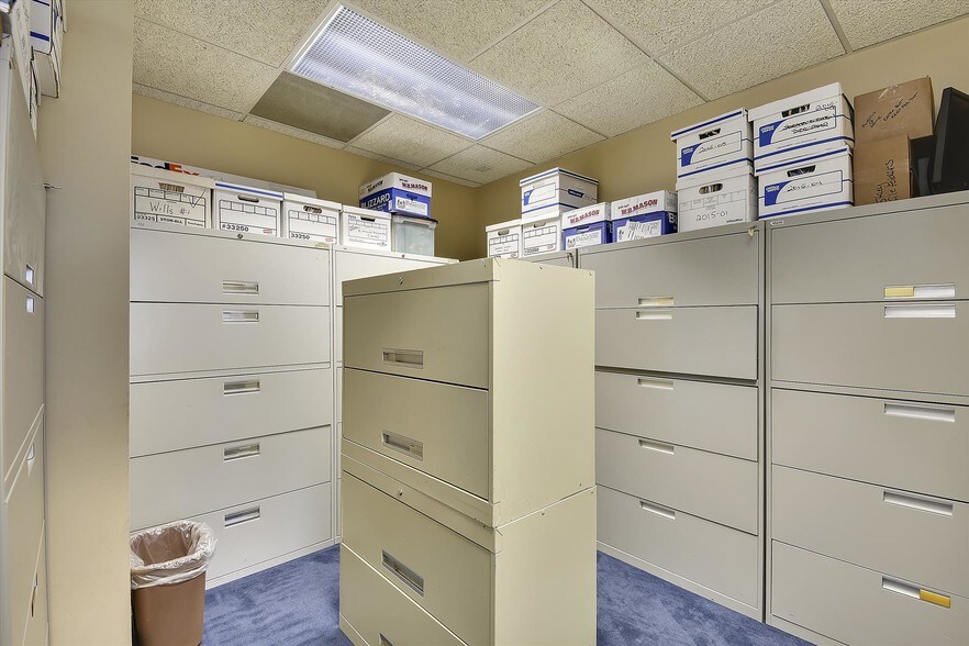 More Photos Of 77 S Washington St, Rockville Medical For Sale