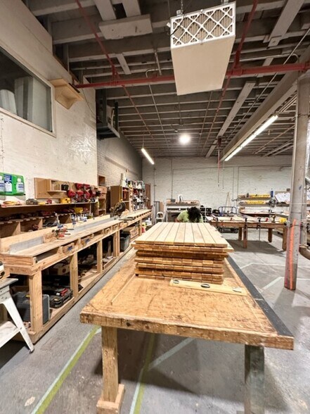 More Photos Of 18 Bay St, Brooklyn Flex For Lease