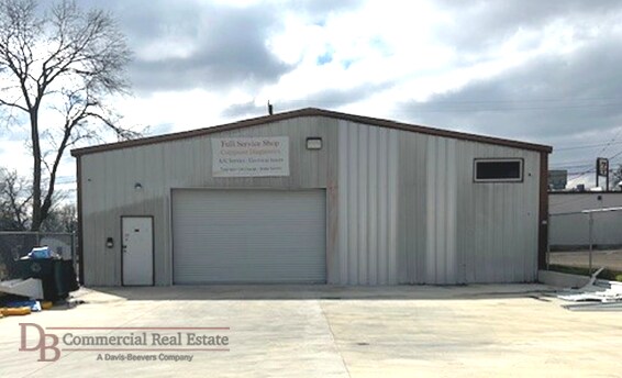 Primary Photo Of 1213 W Avenue G, Temple Flex For Lease
