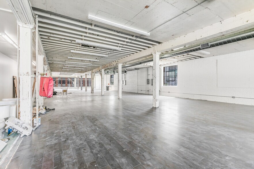 More Photos Of 823 S Los Angeles St, Los Angeles Loft Creative Space For Lease