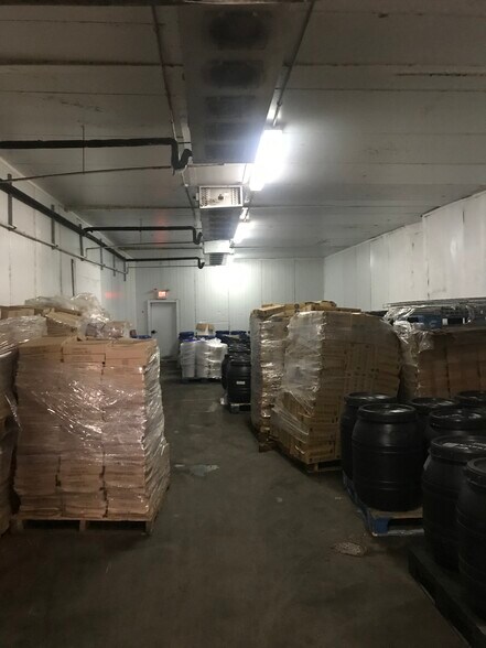 More Photos Of 9-14 Arlington Ave, Kearny Refrigeration Cold Storage For Lease