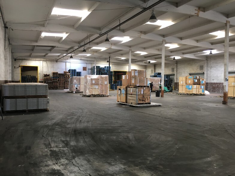 More Photos Of 5054 Peabody Rd, Fairfield Warehouse For Lease