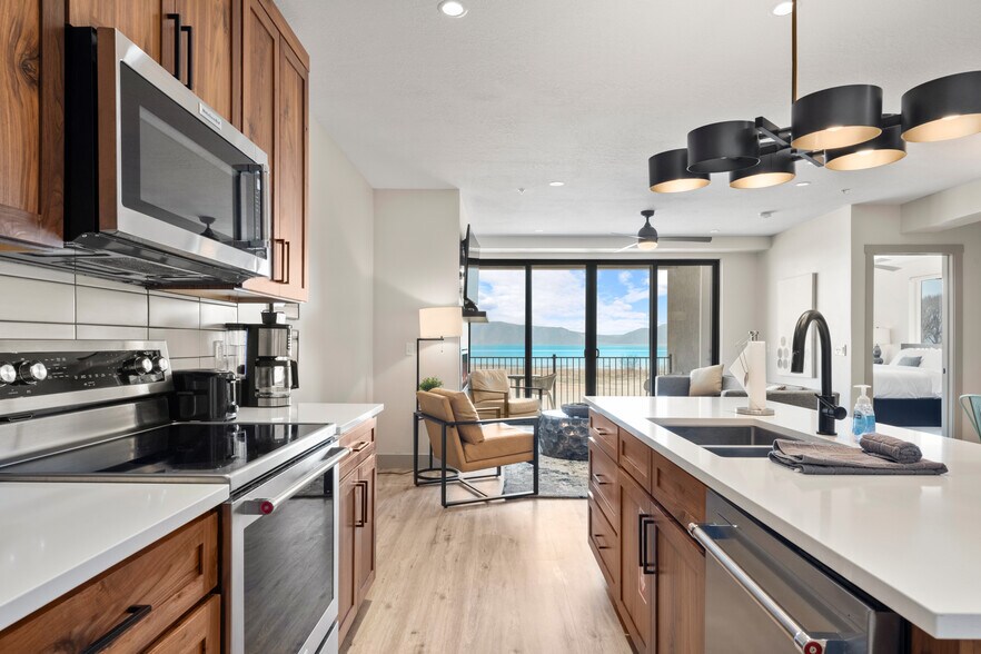 More Photos Of 45 E 150 S, Garden City Apartments For Sale