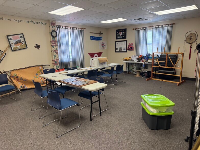 More Photos Of 2045 SE Green Oaks Blvd, Arlington Religious Facility For Lease