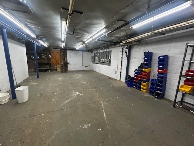 More Photos Of 901 Bay Ridge Ave, Brooklyn Office For Lease