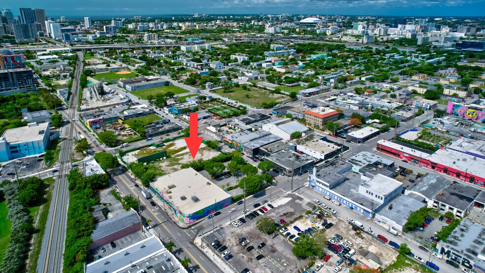 More Photos Of 2050-2090 N Miami Ave, Miami Freestanding For Lease