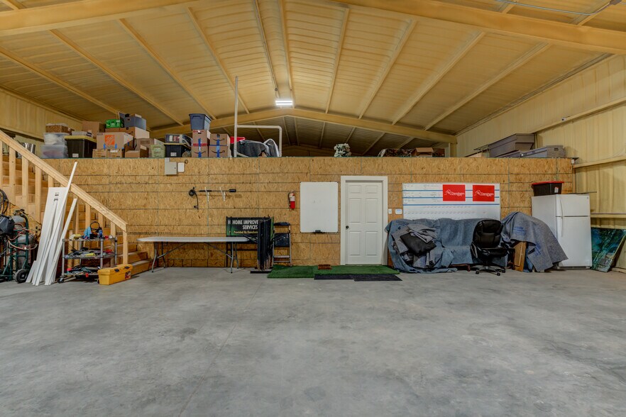 More Photos Of 604 E County Road 7200, Lubbock Office Residential For Sale