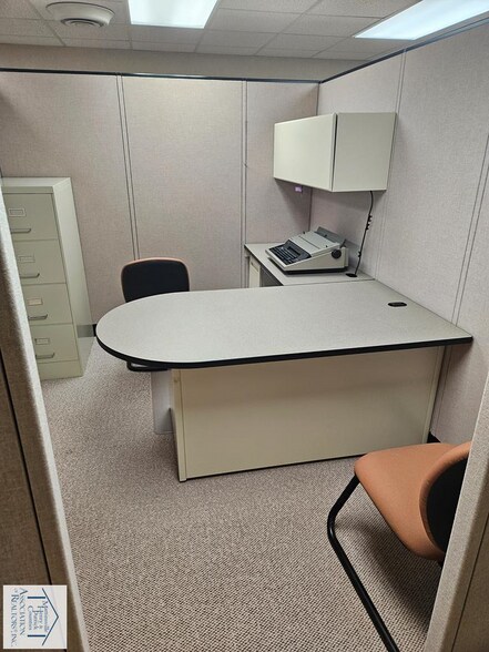More Photos Of 2611 Riverside Dr, Bassett Office For Sale