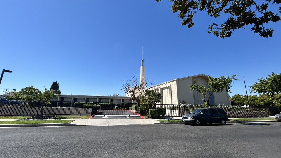 More Photos Of 14801 Osage Ave, Lawndale Specialty For Sale