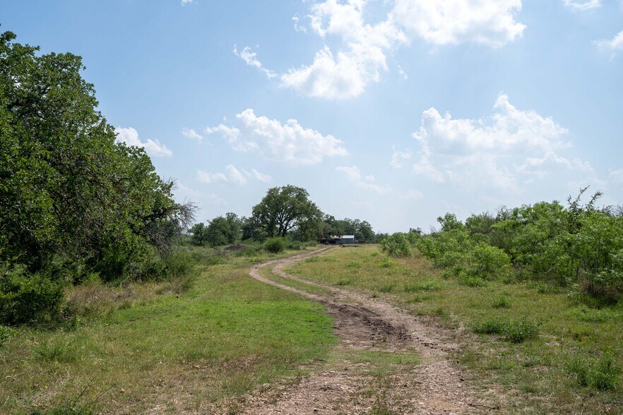More Photos Of Gravel Pit @ Kingsbury Rd, Seguin Land For Sale
