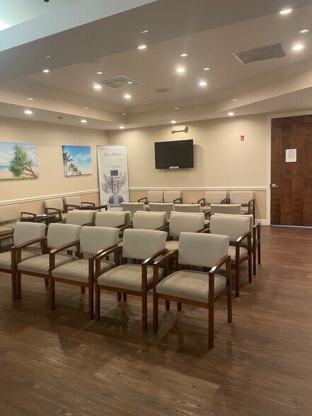 More Photos Of 3347 State Road 7, Wellington Medical For Sale