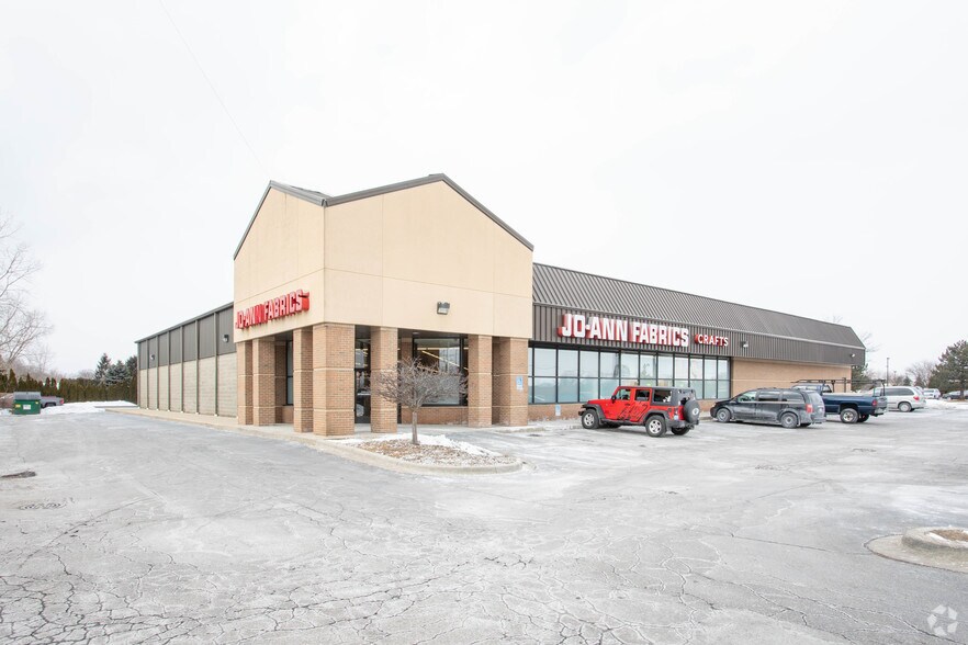 Primary Photo Of 4405 24th Ave, Fort Gratiot Freestanding For Lease