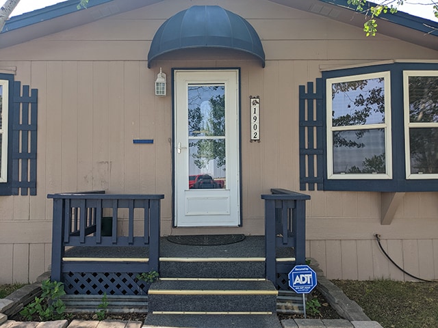 More Photos Of 1902 Avenue C, Cheyenne Industrial For Sale