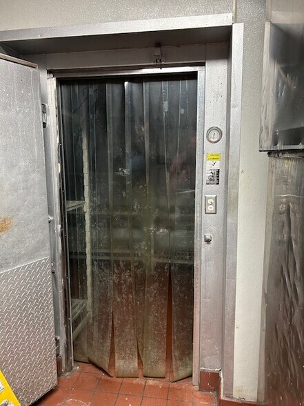 More Photos Of 442 Atlanta Hwy NW, Winder Restaurant For Lease