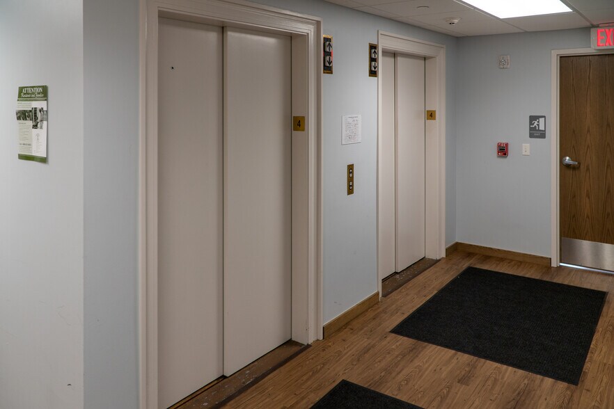 More Photos Of 312 E Wisconsin Ave, Milwaukee Medical For Sale