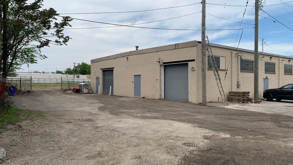 More Photos Of 4050 E 116th St, Cleveland Warehouse For Sale