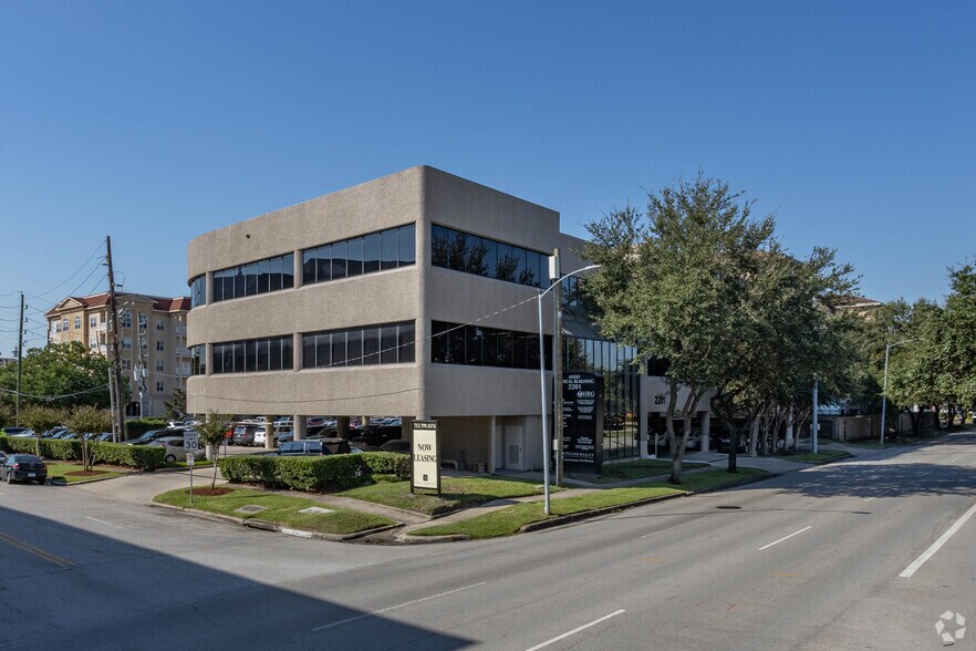 Primary Photo Of 2201 W Holcombe Blvd, Houston Medical For Lease