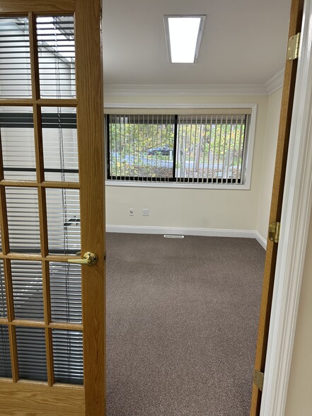 More Photos Of 640 Belle Terre Rd, Port Jefferson Medical For Lease