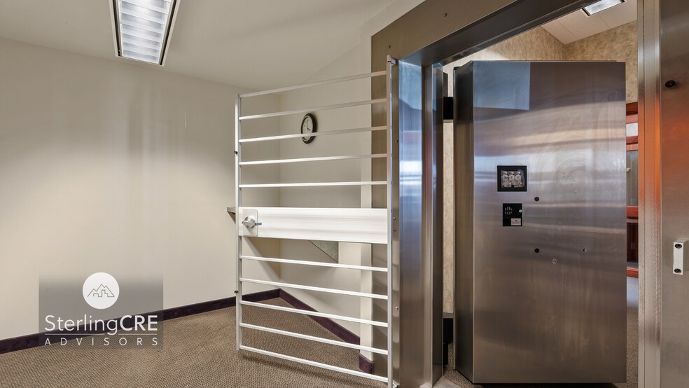 More Photos Of 1015 9th St W, Columbia Falls Bank For Lease