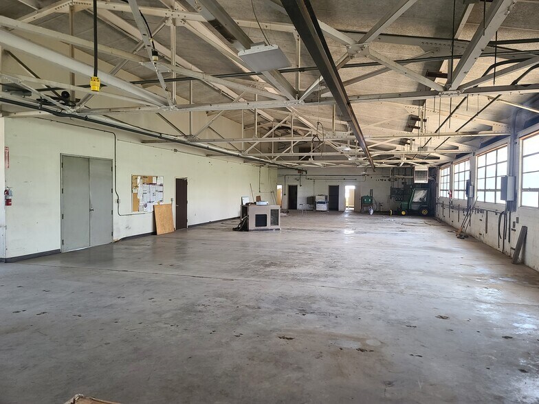 More Photos Of 4800 Green Valley Rd, Union Bridge Warehouse For Lease
