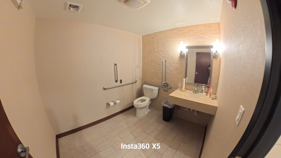 More Photos Of 162 Kings Hwy N, Westport Medical For Lease