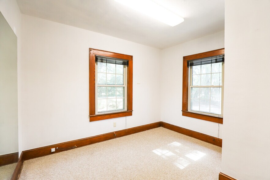 More Photos Of 1234 NW 14th Ave, Gainesville Medical For Lease