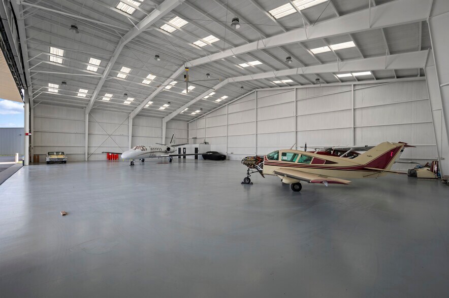 More Photos Of 1434 Airport Blvd, Mesquite Specialty For Sale