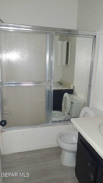 More Photos Of 187 N Awbrey St, El Paso Apartments For Sale