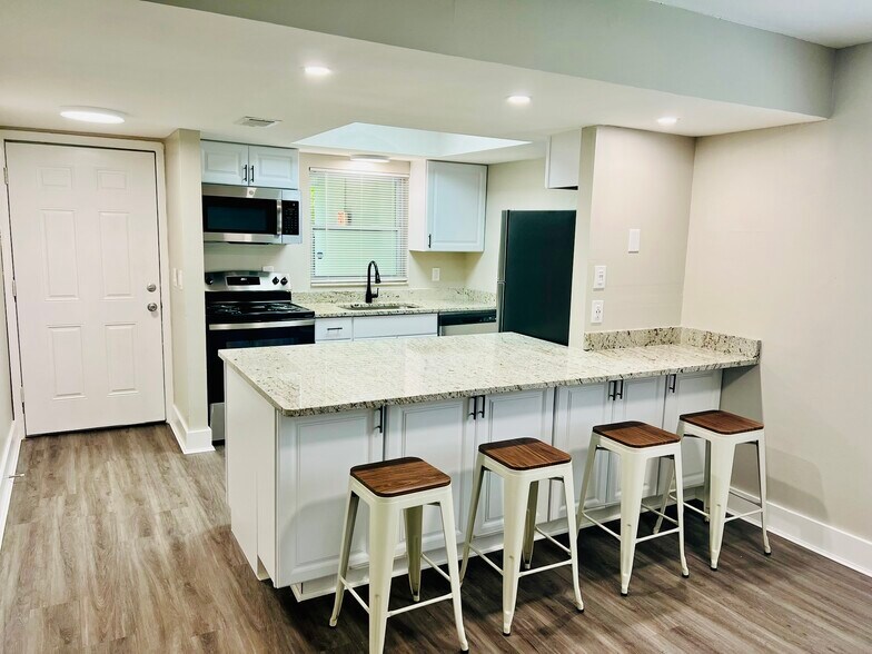 More Photos Of 2035 Alpine Rd, Clearwater Apartments For Sale