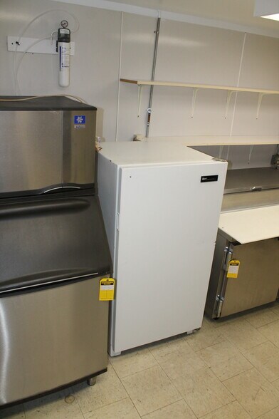 More Photos Of 1951 Indian Lake Rd, National City Restaurant For Sale