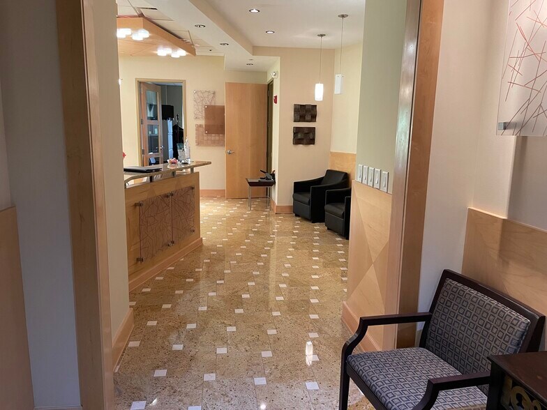 More Photos Of 6495 Shiloh Rd, Alpharetta Office For Sale