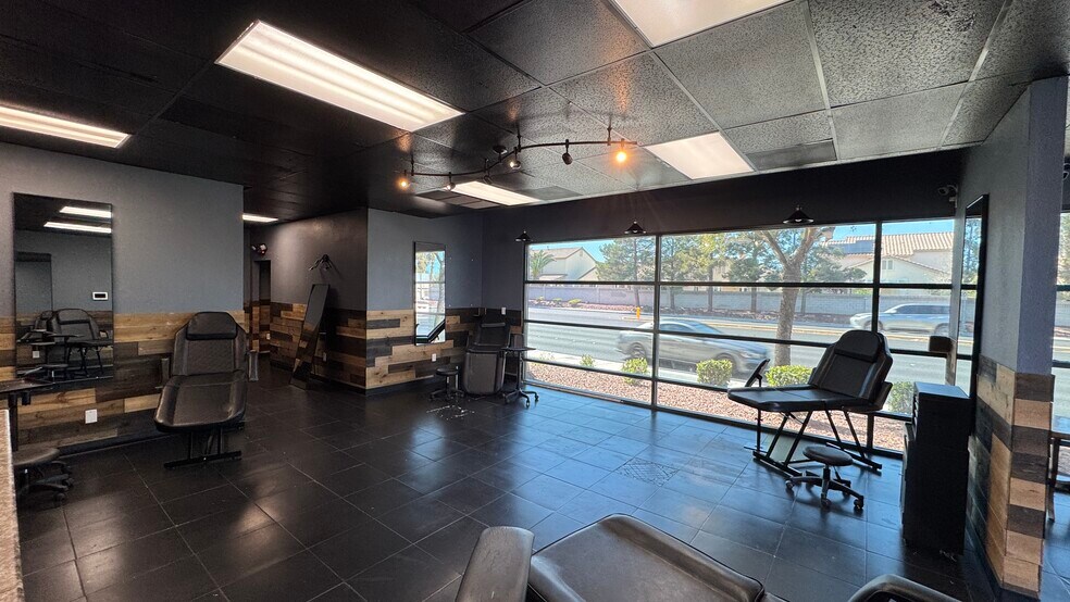 More Photos Of 8930 S Maryland Pky, Las Vegas General Retail For Lease