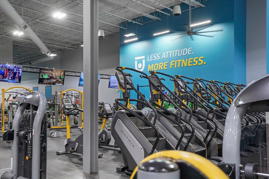 More Photos Of 8601 Sheridan Blvd, Westminster Freestanding For Sale