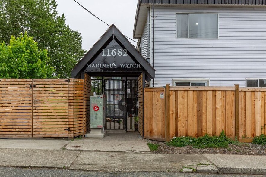 Primary Photo Of 11682 224 St, Maple Ridge Apartments For Sale