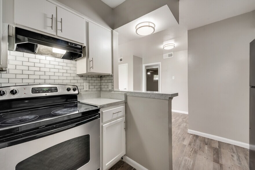 More Photos Of 3299 S Polk St, Dallas Apartments For Sale