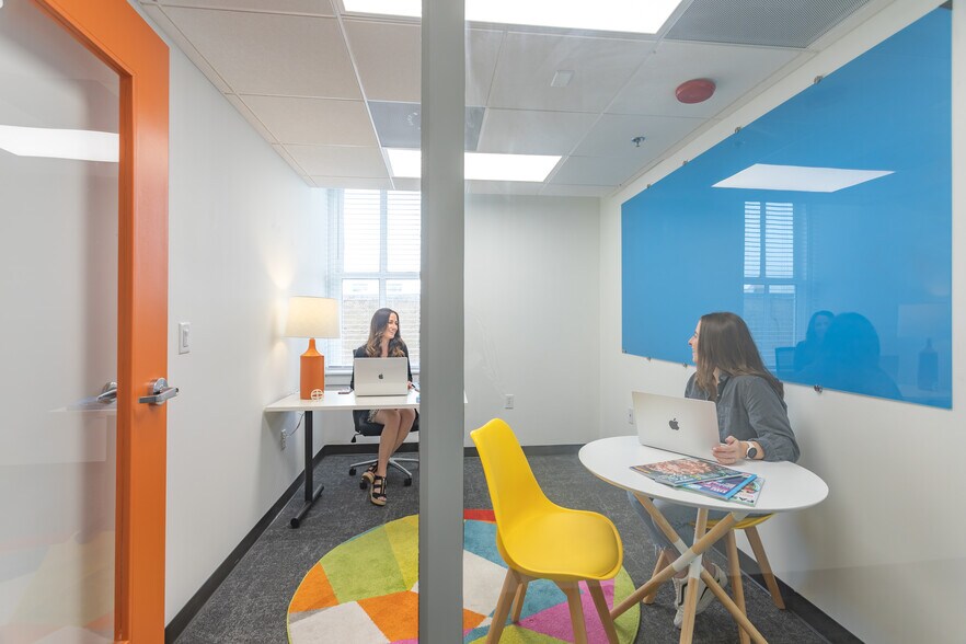 More Photos Of 37 N Orange Ave, Orlando Coworking Space