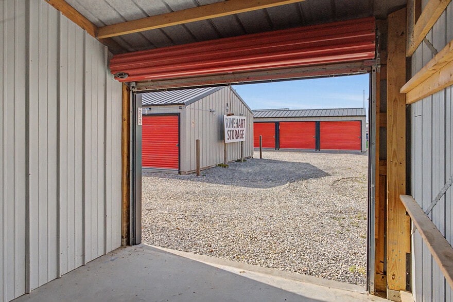 More Photos Of 2102 N Outer Dr, Dexter Office For Sale