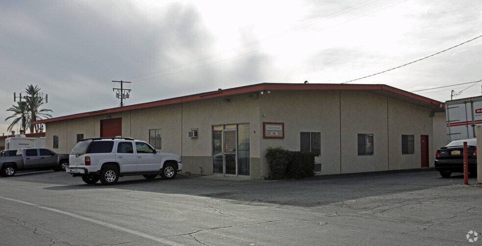More Photos Of 992 W 9th St, Upland Warehouse For Lease