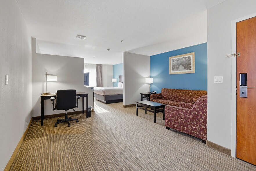 More Photos Of 1575 S Meridian Rd, Meridian Hotel For Sale