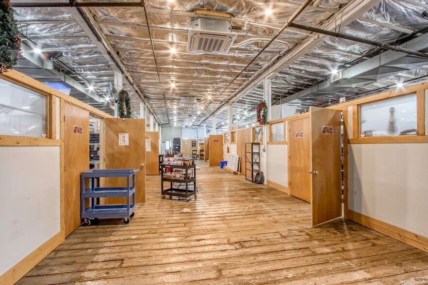 More Photos Of 24 Johnes St, Newburgh Light Manufacturing For Lease