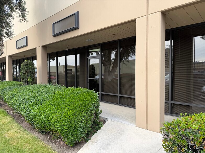 More Photos Of 717 Brea Canyon Rd, Walnut Warehouse For Lease