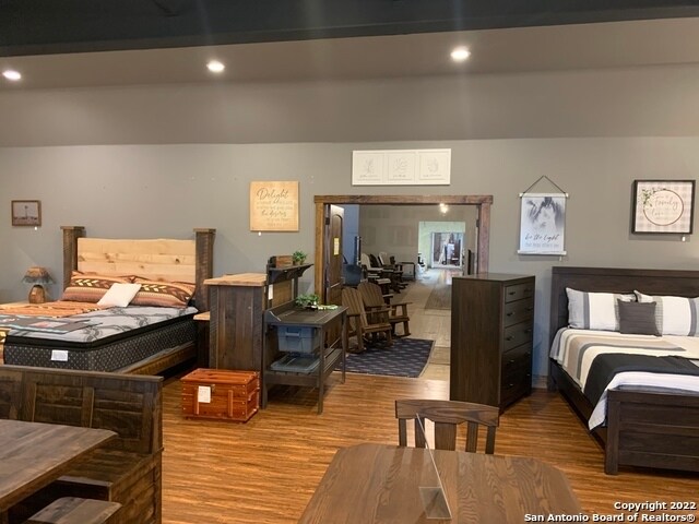 More Photos Of 2209 E Main St, Uvalde Storefront For Sale