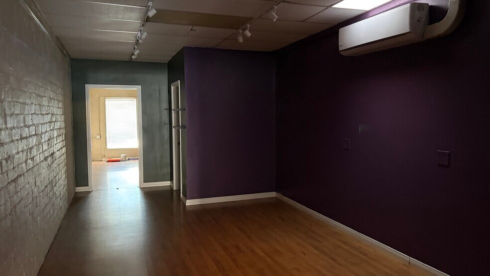 More Photos Of 150-154 Grand Ave, Escondido Restaurant For Lease